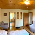 Apartment Gemuetliche Mit Garten In *