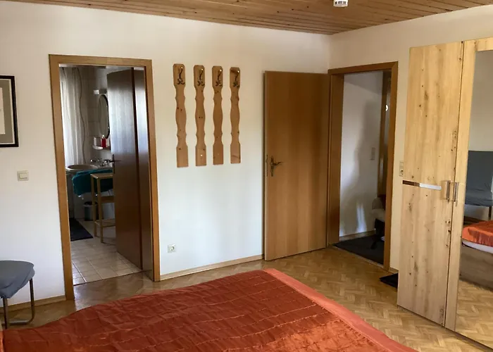Ferienwohnung, *